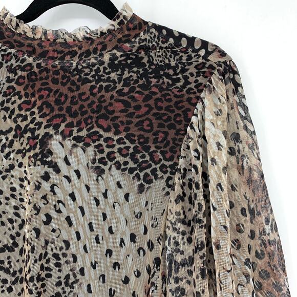 Chico's Women's Size 2 US L Animal Print Top Blouse Flared Sleeve Multicolor - Picture 3 of 7